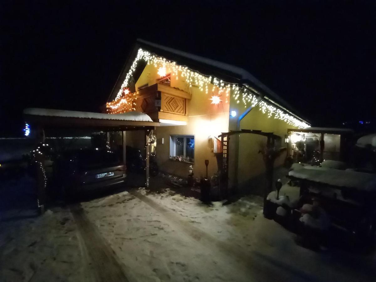 Ferienwohnung Waldrast Lenzkirch Luaran gambar